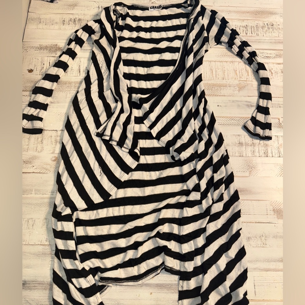 Canari Black and White Striped cardigan